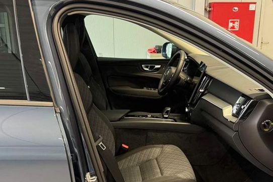 Volvo XC60 B5 AWD Core