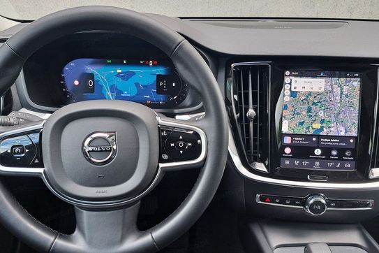 Volvo V60 B4 B Plus Dark aut