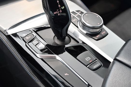 BMW Seria 5 520d xDrive M Sport