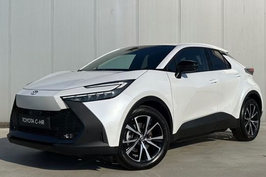 Toyota C-HR Style 2.0 Hybrid Dynamic Force Plug-in