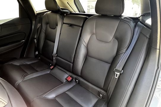 Volvo XC60 B5 B AWD Ultra Dark aut