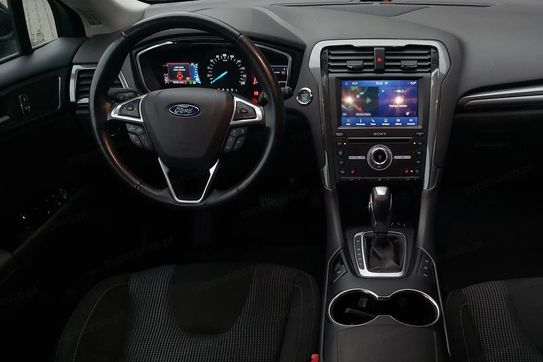 Ford Mondeo 2.0 Hybrid Titanium