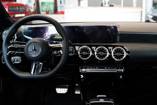 Mercedes Klasa A 250 e AMG Line