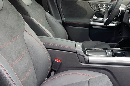 Mercedes GLA 200  AMG Line