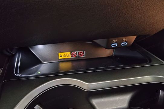 Lexus UX 300h F Sport 2.0 Hybrid Dynamic Force