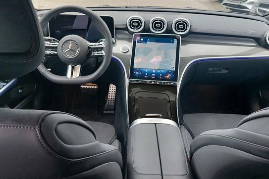 Mercedes C Klasa 200 d AMG