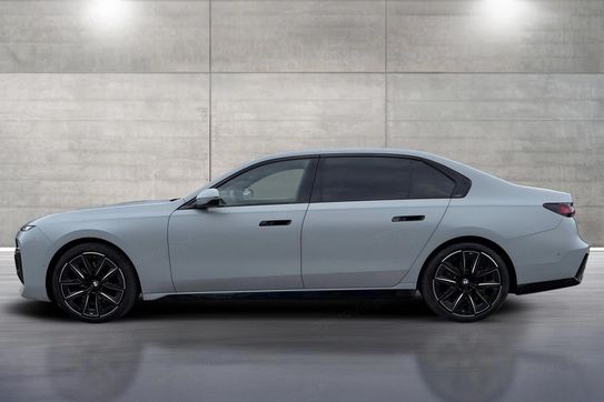 BMW Seria 7 740d xDrive mHEV sport-aut