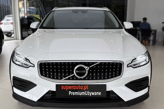 Volvo V60 CC Pro B4 D AWD aut