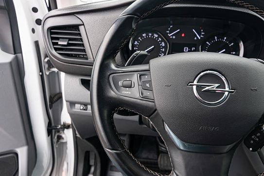 Opel Vivaro Extra Long L2H1 Enjoy A8