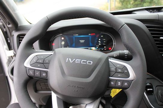 Iveco Daily 35S18 16m3 L4H2 Zabudowa Brygadowa Hi-Matic