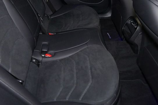 Mercedes E Klasa 220 d 4-Matic AMG