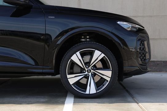 Audi Q5 e-Hybrid quattro S line