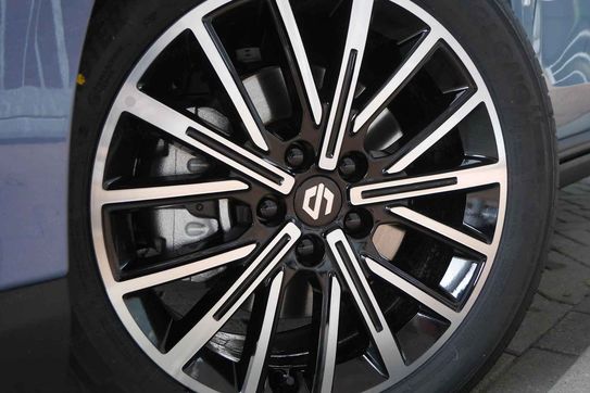 Leapmotor B10 Design Hybrid EV 18,8 kWh