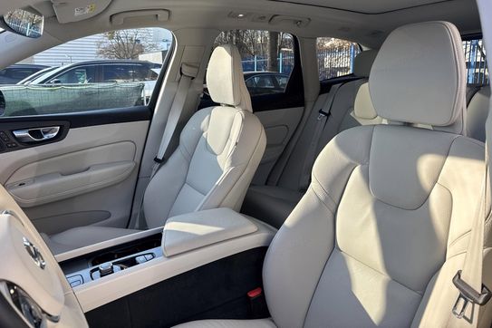 Volvo XC60 T6 Plug-In Hybrid AWD Plus Bright