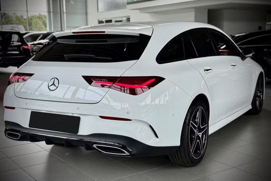 Mercedes CLA 200 AMG Line Shooting Brake