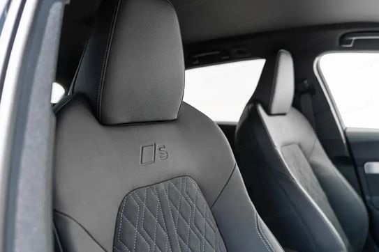 Audi A5 e-Hybrid quattro S tronic