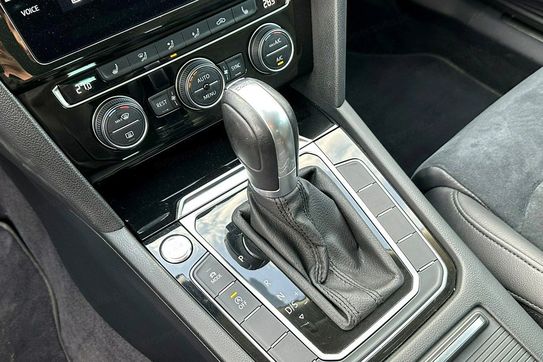 Volkswagen Passat 2.0 TDI R-Line DSG