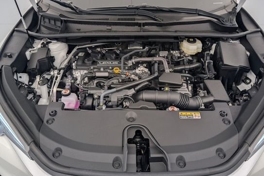 Lexus LBX 1.5 Hybrid AT