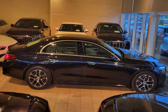 Mercedes Klasa E 200 4-Matic Avantgarde 9G-Tronic