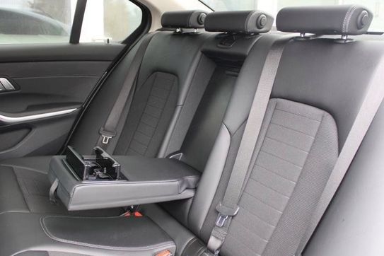 BMW Seria 3 320i xDrive