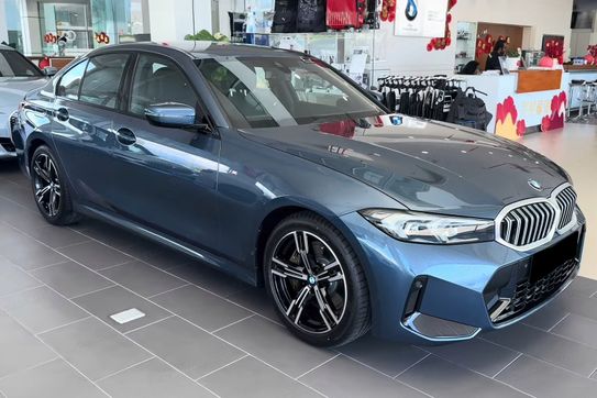 BMW Seria 3 330e M Sport