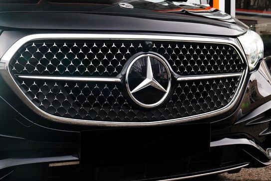 Mercedes E Klasa 200 4-Matic AMG