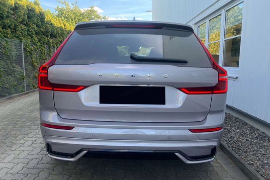 Volvo XC60 B5 B AWD Plus Dark aut