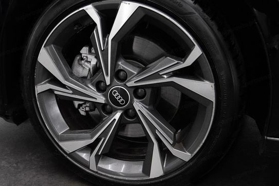 Audi A3 35 TFSI mHEV Advanced S tronic