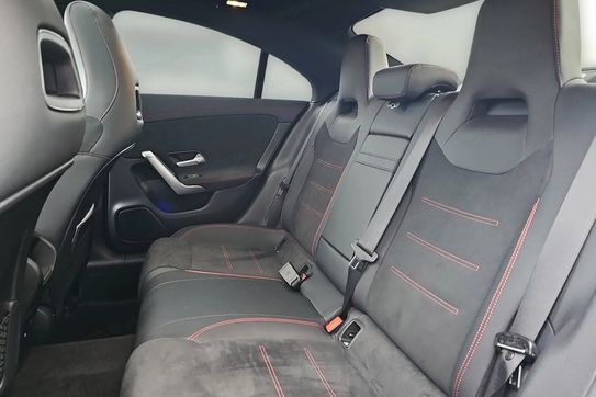 Mercedes CLA 200 AMG Line