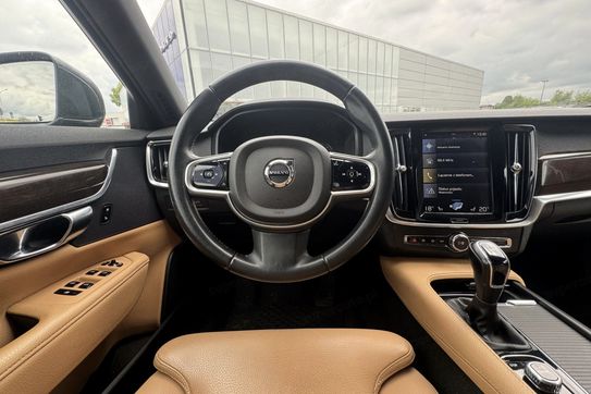 Volvo S90 D3 SCR Momentum Pro