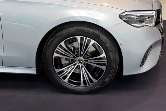 Mercedes Klasa E 220 d  4-Matic Avantgarde