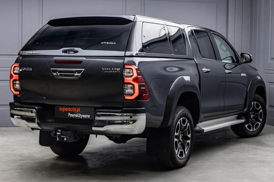 Toyota HiLux Double Cab SR5PLUS 4X4