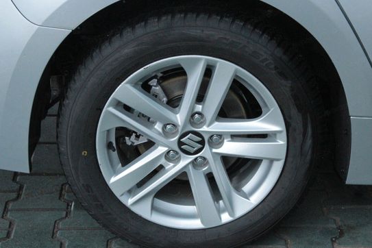 Suzuki Swace 1.8 Hybrid Premium Plus CVT