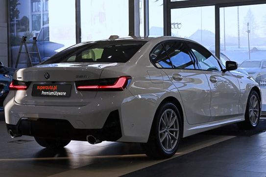 BMW Seria 3 320i xDrive M Sport aut