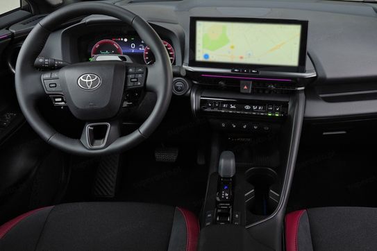 Toyota C-HR 2.0 PHEV Dynamic Force Tokyo Edition