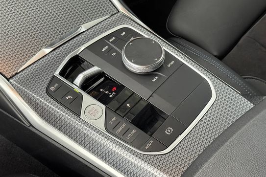 BMW Seria 3 320d xDrive M Sport