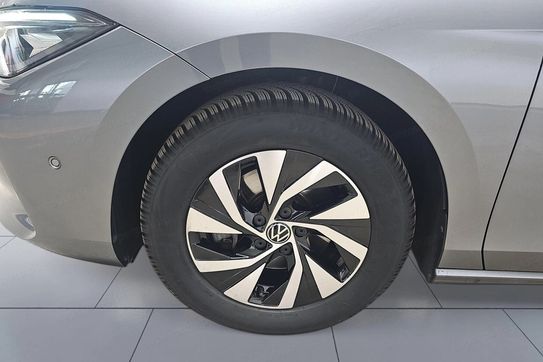 Volkswagen Passat 1.5 TSI  DSG