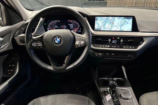 BMW Seria 1 118i Advantage aut
