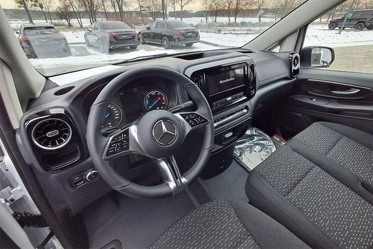 Mercedes Vito eVito 112 Długi