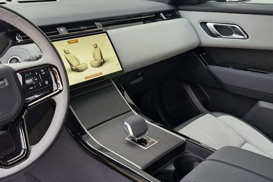 Land Rover Range Rover Velar D200 Dynamic SE