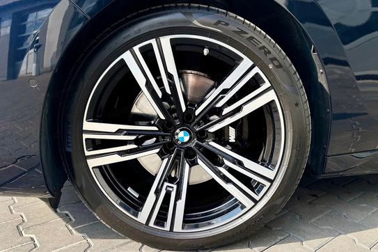BMW Seria 7 740d xDrive M Sport