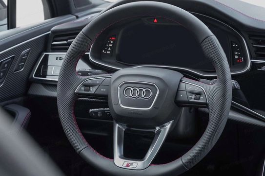 Audi Q7 SQ7 TFSI quattro