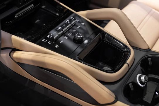 Porsche Cayenne Black Edition