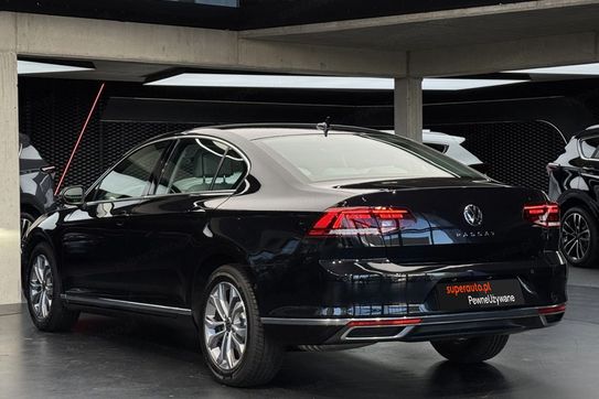 Volkswagen Passat 2.0 TSI Elegance DSG
