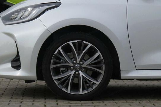 Toyota Yaris Style 1.5 Hybrid