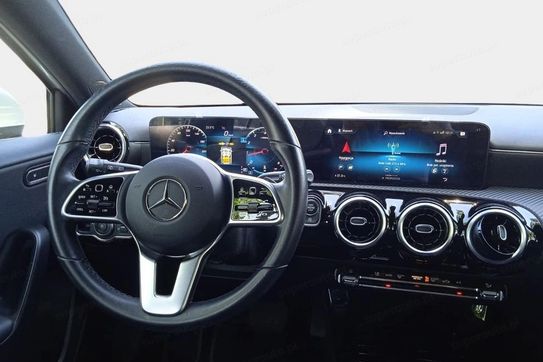 Mercedes Klasa A 180 7G-DCT