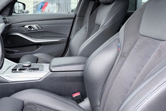 BMW Seria 3 320D Xdrive m Sport