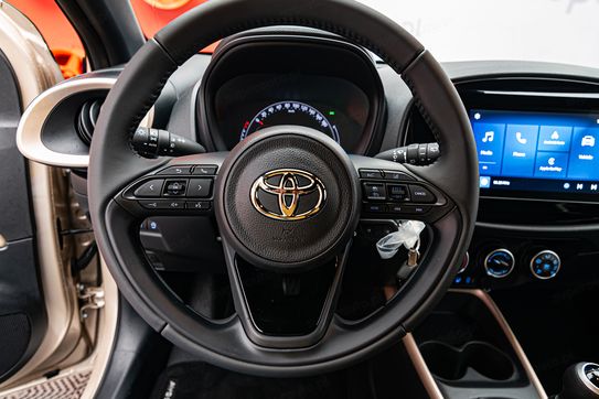 Toyota Aygo X Teamplayer 1.0 Benzyna