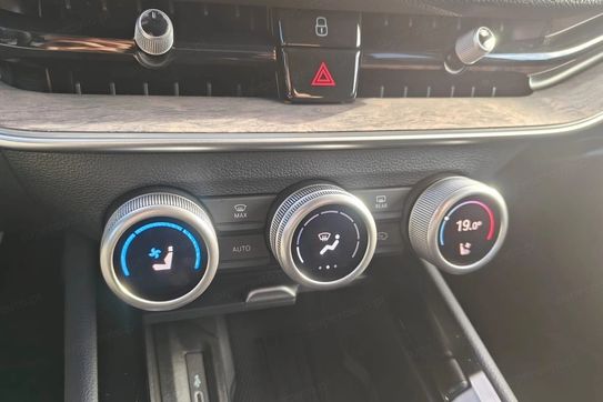 Skoda Superb 2.0 TDI SCR 4x4 L&K DSG