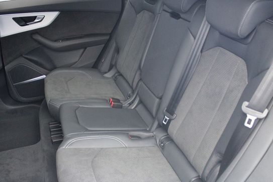 Audi Q8 SQ8 TFSI quattro